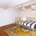 Holiday home En Campagne Avec Cour Interieure